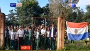 Toman el colegio en Tacuatí - Noticias Paraguay