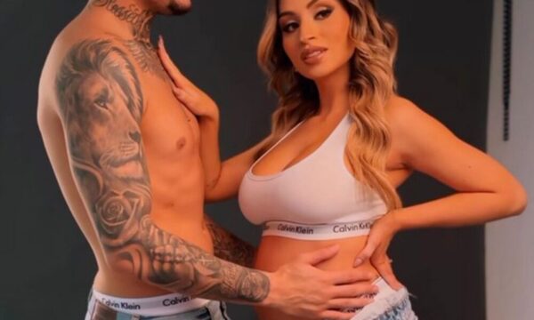 (VIDEO)Con sensual foto, doña de Jean avisa a las admiradoras: “Es lo mejor y mío”