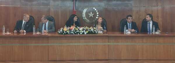 Se lleva a cabo conversatorio sobre temas conflictivos de derechos institucionales - PDS RADIO Y TV