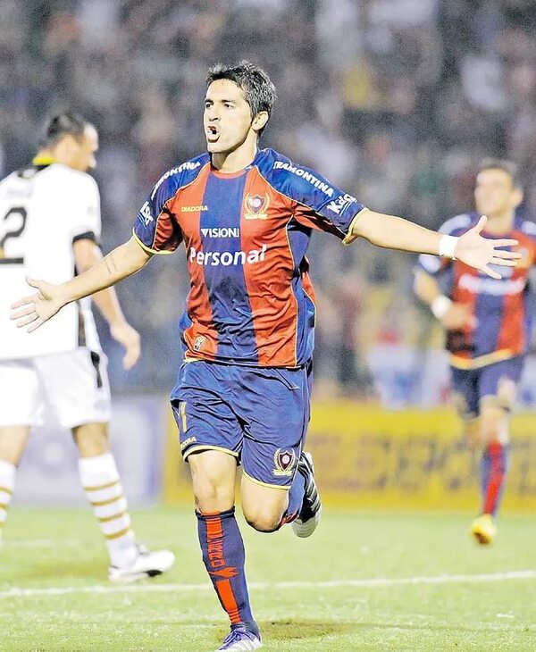 “Sasa”, el goleador ante brasileños en Paraguay - Fútbol - ABC Color
