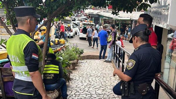 Encapuchan a una turista y le roban sus pertenencias en CDE