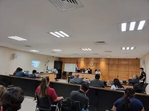 Condenan a 15 años de prisión a joven enjuiciado por homicidio de su novia adolescente en Ciudad del Este - ABC en el Este - ABC Color