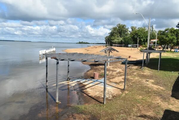 Caudal del río Paraná seguirá en ascenso en zona de Ayolas - Nacionales - ABC Color