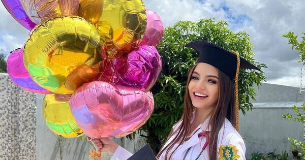 La Nación / ¡Ya es doctora! Sharon Capó, candidata al Miss Grand, se graduó