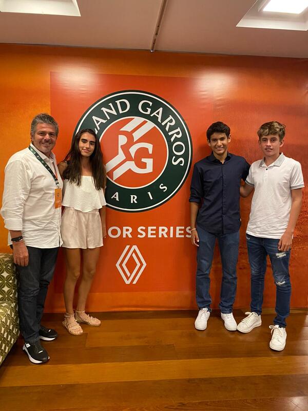 Tres juniors paraguayos compiten por cupo para Roland Garros juvenil - La Tribuna