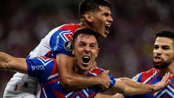 Cerro Porteño busca derribar la Fortaleza en su Nueva Olla