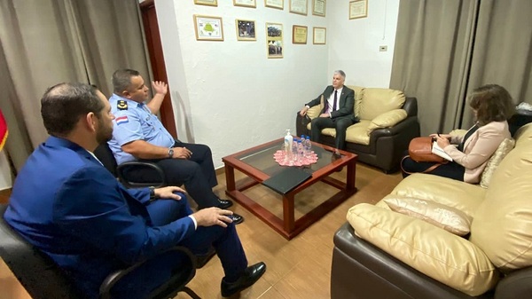 Ostfield preguntó a la Policía acerca de contrabando de cigarrillos en Alto Paraná - Noticias Paraguay
