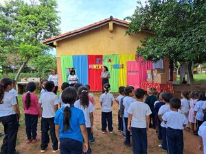 Compañía beneficia con entrega de kits escolares a comunidad de Belén - El Independiente