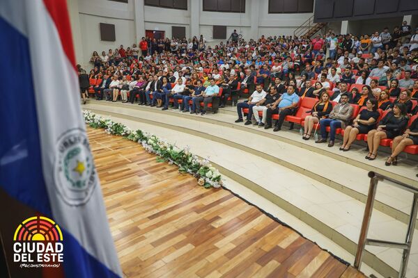 Escuela de Oficios formará a más de 8.000 alumnos - La Clave