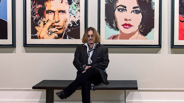Johnny Depp vuelve a presentar muestra de retratos de famosos
