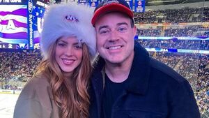 Shakira cuenta que recordó días increíbles con Carson Daly