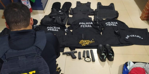 Incautan un arma, municiones y chalecos antibalas en Brasil - La Clave