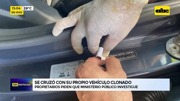 Video: Se cruzó con su propio vehículo clonado - ABC Noticias - ABC Color