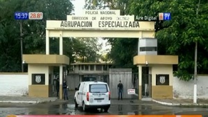 Mega operativo en la Agrupación Especializada para traslado de reos - Noticias Paraguay