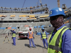 Diario HOY | Amnistía apura a la FIFA para indemnizar a los obreros del Mundial