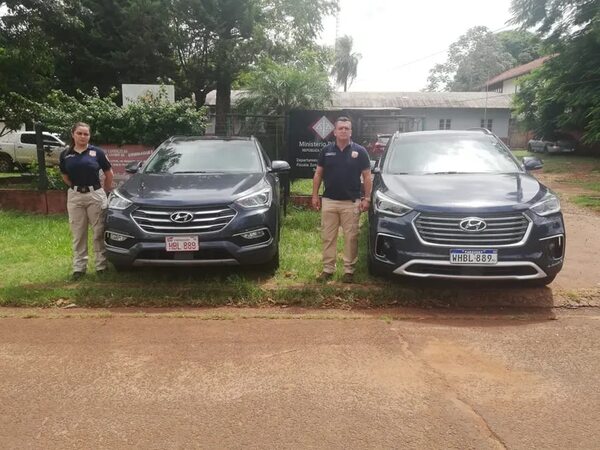 Chapa clonada: denuncian sospechosa aparición de policías tras venta de camioneta - Nacionales - ABC Color