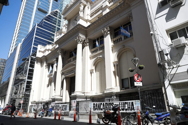 El Banco Central argentino sube las tasas de interés ante la escalada inflacionaria - MarketData