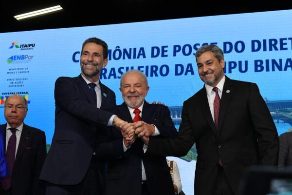 Asumió nuevo director general brasileño de Itaipu y se comprometió a fortalecer el desarrollo social sostenible - Noticde.com