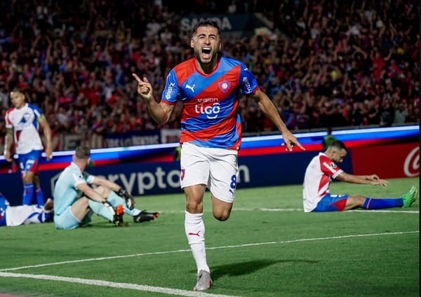 Cerro gana con autoridad y está en la fase de grupos