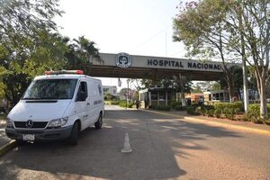 Nacimiento de bebé en el piso: directora del Hospital Nacional pide intervención y auditoría - Nacionales - ABC Color