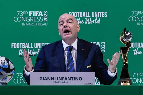 Infantino, reelecto por aclamación en la FIFA - Fútbol Internacional - ABC Color