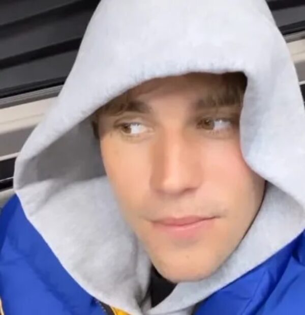 Justin Bieber recupera la sonrisa tras meses de enfermedad - Música - ABC Color