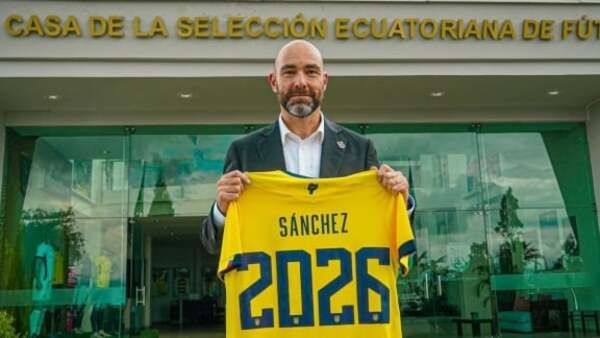 Diario HOY | 21 mundialistas en la primera lista de Sánchez en Ecuador