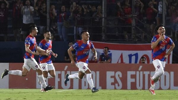 Cerro golpea nuevamente y forma parte de la fase de grupos de la Libertadores