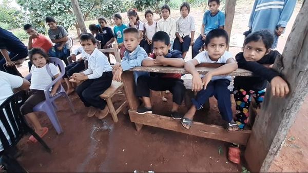 TRISTÍSIMA SITUACIÓN DE ESCUELITA DE COMUNIDAD INDIGENA - La Voz del Norte