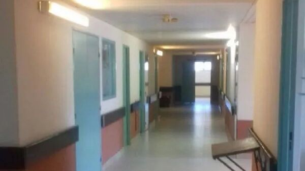 Bebé que nació en el piso del Hospital de Itaugúa está en terapia intensiva
