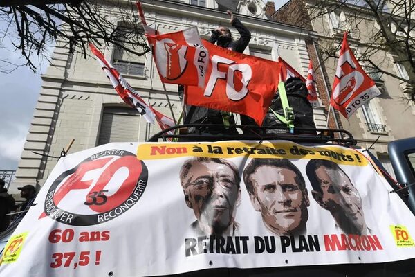 Primera moción de censura contra Macron por la reforma de las pensiones - Mundo - ABC Color