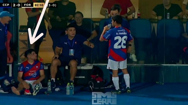 [VIDEO] Fariña en modo Copa: El consejo que le dio Aquino y su pase de gol de "tres dedos"