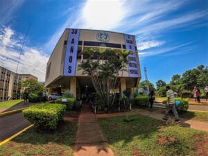 Tras parto en pasillo de hospital, anuncian intervención y posible imputación a responsables - trece