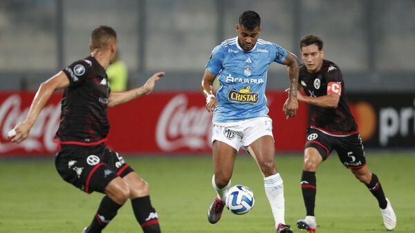 Sporting Cristal avanza en la Libertadores