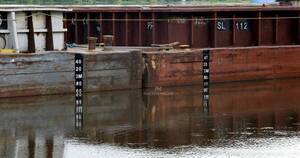 La Nación / Unas 450 familias fueron asistidas por la crecida del río en Asunción