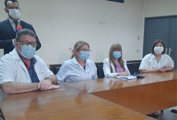 Disponen auditoria interna en caso de mujer que parió en el piso de hospital