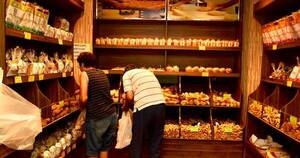 La Nación / Gremio de panaderos mantendrá esencia y no subirá precios