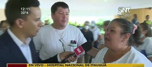 Parió en el piso del hospital: Los testigos contaron lo que vieron - SNT
