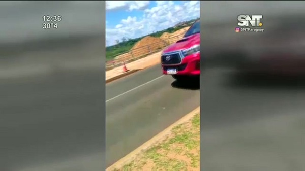 Nuevos videos de la auxiliar del auto mau: ¿Fue un "apriete" de la policía? - SNT