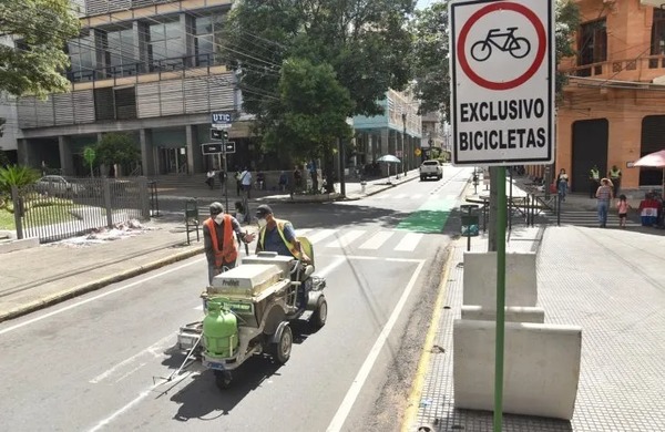 Afirman que las bicisendas solo están achicando calles del centro | 1000 Noticias