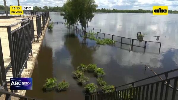 Video: Crecida llega a Puerto Sajonia - ABC Noticias - ABC Color