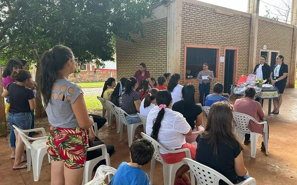 Realizan charlas dirigidas a mujeres de Santa Rita
