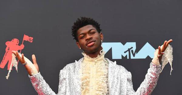 La Nación / ¡Tequila reposado! Lil Nas X tiene pedidos excéntricos para el Asunciónico