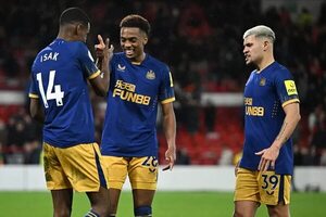 Isak regala la victoria al Newcastle - Fútbol Internacional - ABC Color