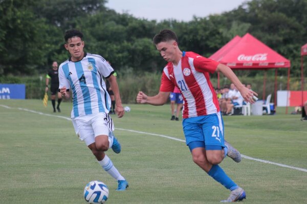 Versus / Paraguay fue goleado por Argentina en su último amistoso antes del Sudamericano Sub 17