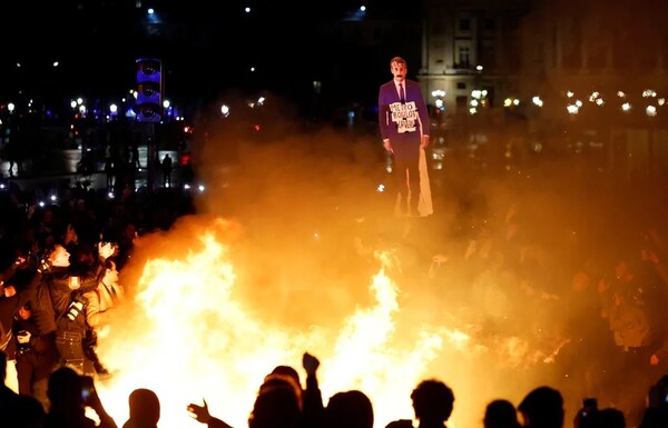 Miles de personas se manifestantes en las calles contra la reforma de pensiones en Francia - Megacadena — Últimas Noticias de Paraguay