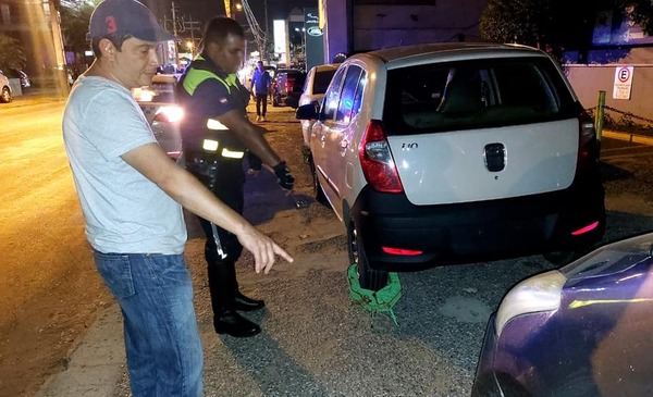 ¡Llaman a declarar a dire de Tránsito de Asunción por manejar ka’ure!