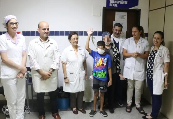 Paciente sometido a trasplante renal pediátrico está de alta - Nacionales - ABC Color