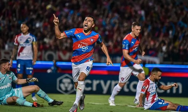 Cerro Porteño vence y clasifica a la fase de grupos