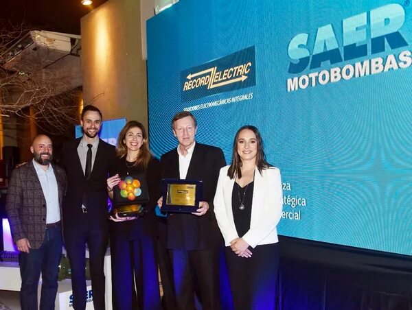 Récord Electric celebra 30 años con SAER - Empresariales - ABC Color